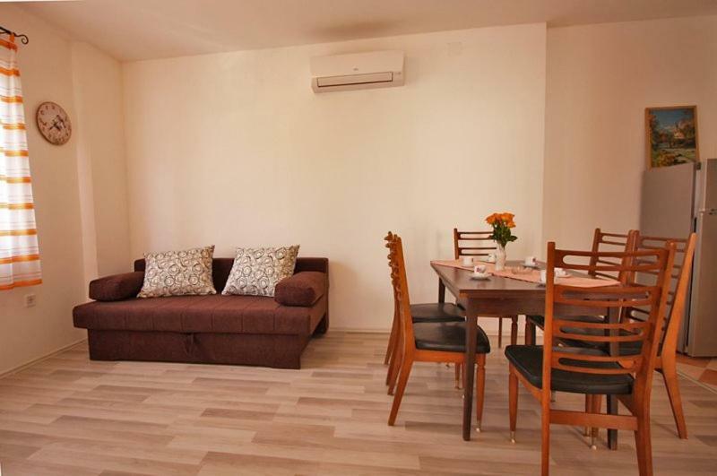 شقة Apartman Petra فاجانا المظهر الخارجي الصورة